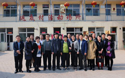 市新闻中心在襄垣县返底村开展党的群众路线教育实践活动集中学习活动